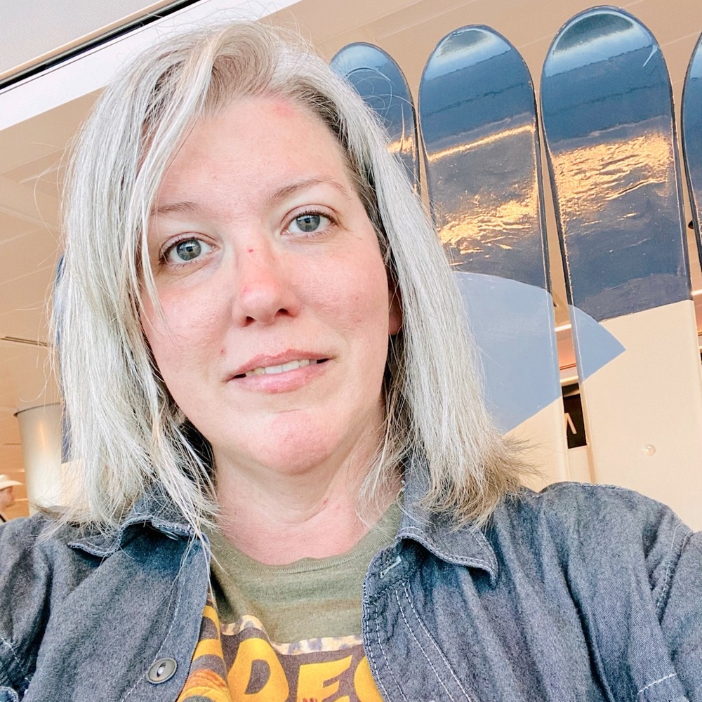 Meet your Posher, Jennifer